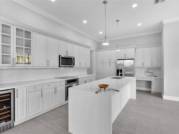 8503 NW 41st St , Cooper City, FL 33024