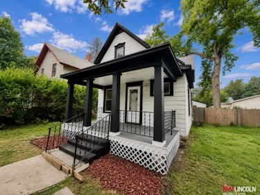241 S 30th Street, Lincoln, NE 68510