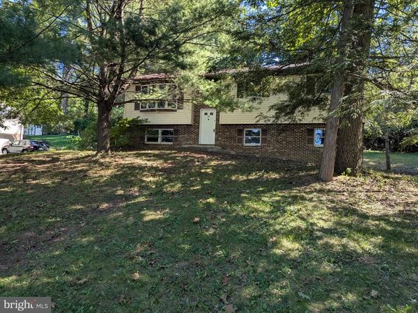 78 SWEET ARROW LAKE ROAD , PINE GROVE, PA 17963