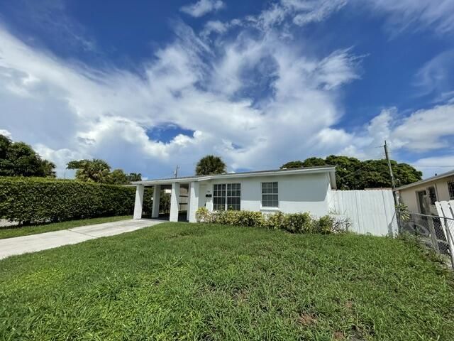 1104 W 24th Street, Riviera Beach, FL 33404 Photo