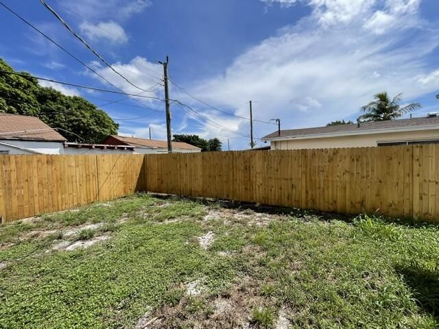 1104 W 24th Street, Riviera Beach, FL 33404 Photo
