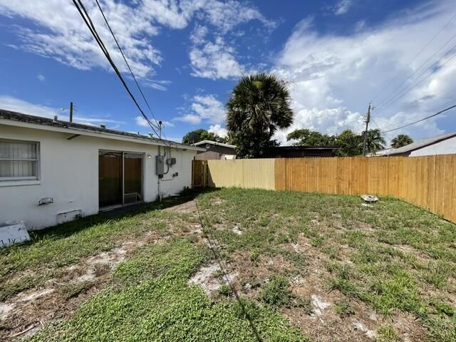 1104 W 24th Street, Riviera Beach, FL 33404 Photo
