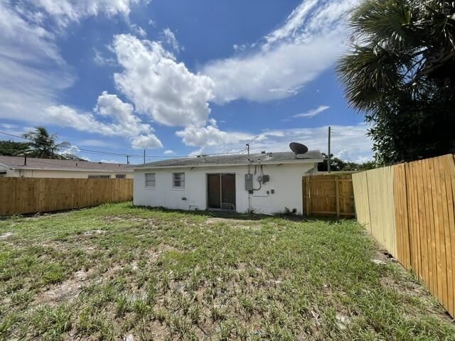 1104 W 24th Street, Riviera Beach, FL 33404 Photo