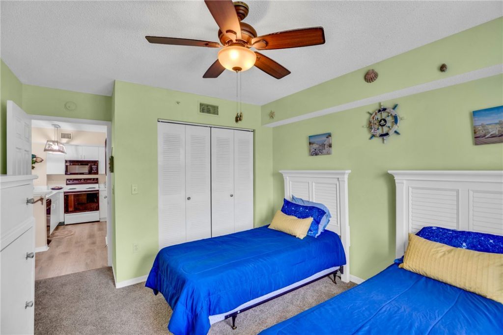 1590 S 42nd Circle, Unit 208, Vero Beach, FL 32967 Photo