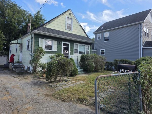 283 Doherty Avenue, Elmont, NY 11003