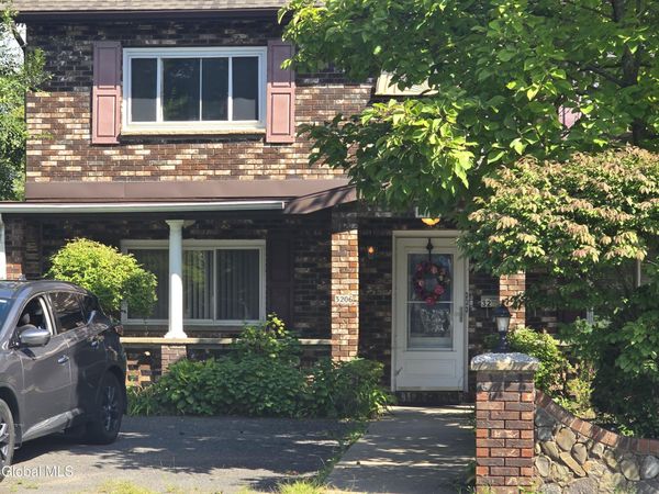 3206 Guilderland Avenue, Unit 3, Rotterdam, NY 12306