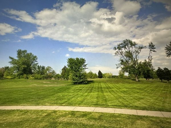 221 Fairway Drive , Beecher, IL 60401