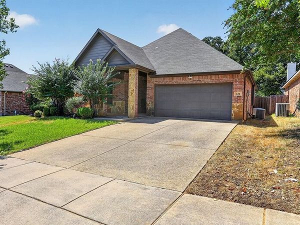 632 Atascosa Avenue, Fort Worth, TX 76120