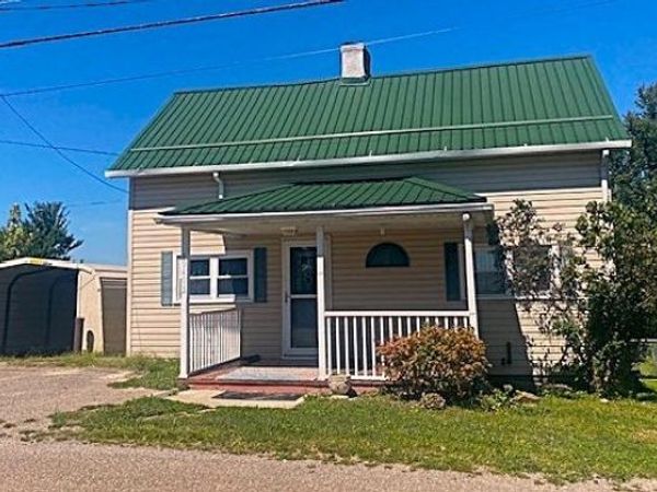 49493 Green, Harrisville, OH 43974