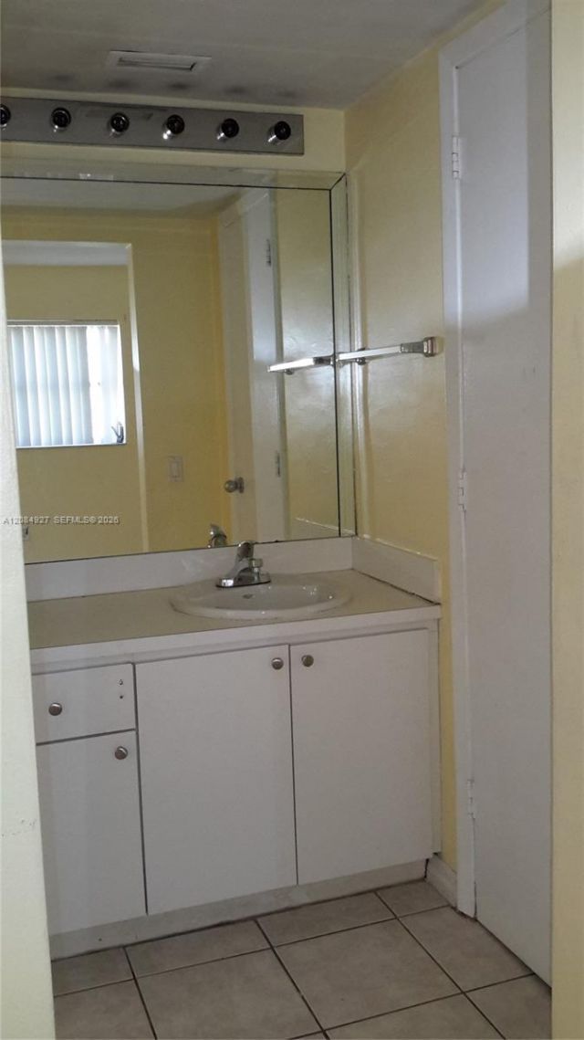 7400 Miami Lakes Dr, Unit D101, Miami Lakes, FL 33014 Photo