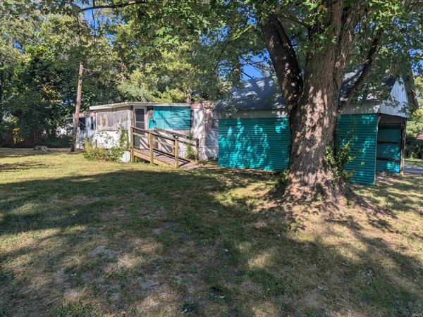 201 Waterbury Lane, Chandler, IN 47610