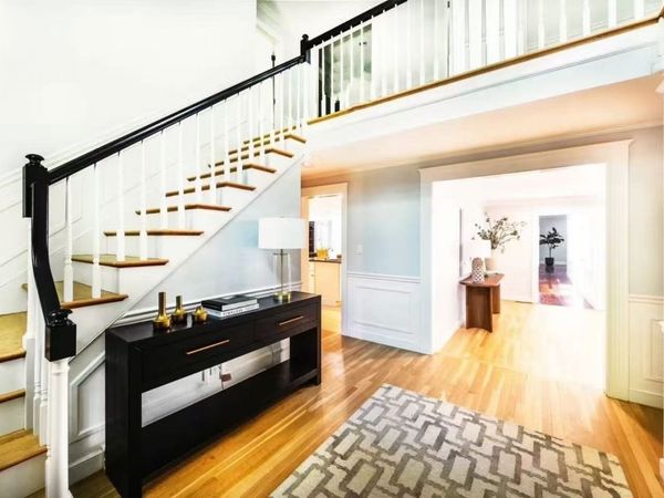 205 Grove St, Unit 205, Weston, MA 02482