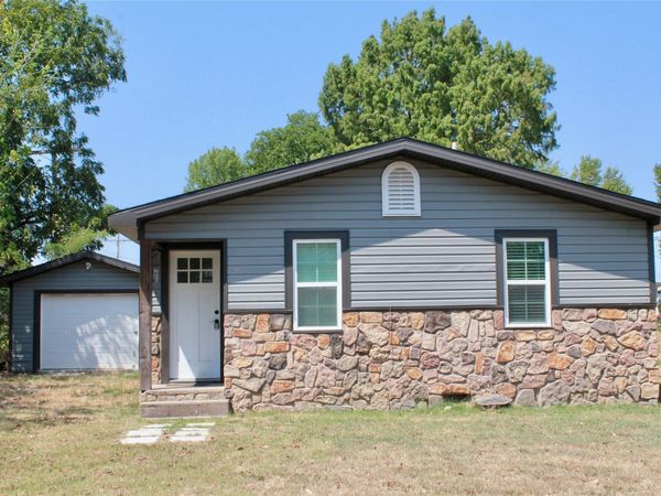 7 S Veterans, Coalgate, OK 74538