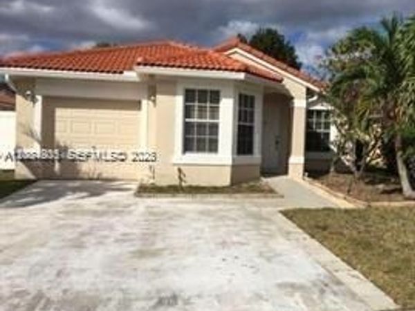 16323 NW 23rd St , Unit 16323, Pembroke Pines, FL 33028