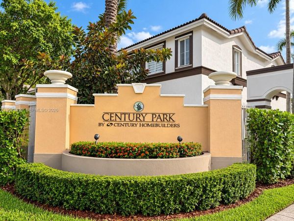 8906 W Flagler St , Unit 222, Miami, FL 33174