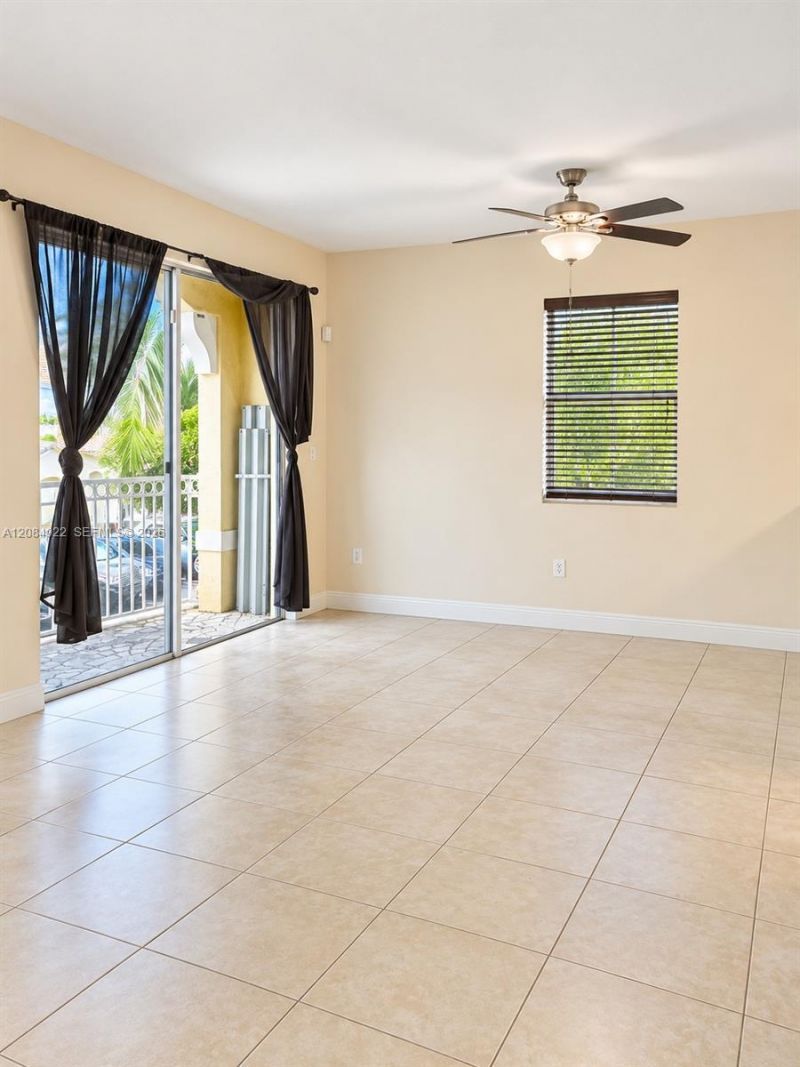 8906 W Flagler St, Unit 222, Miami, FL 33174 Photo