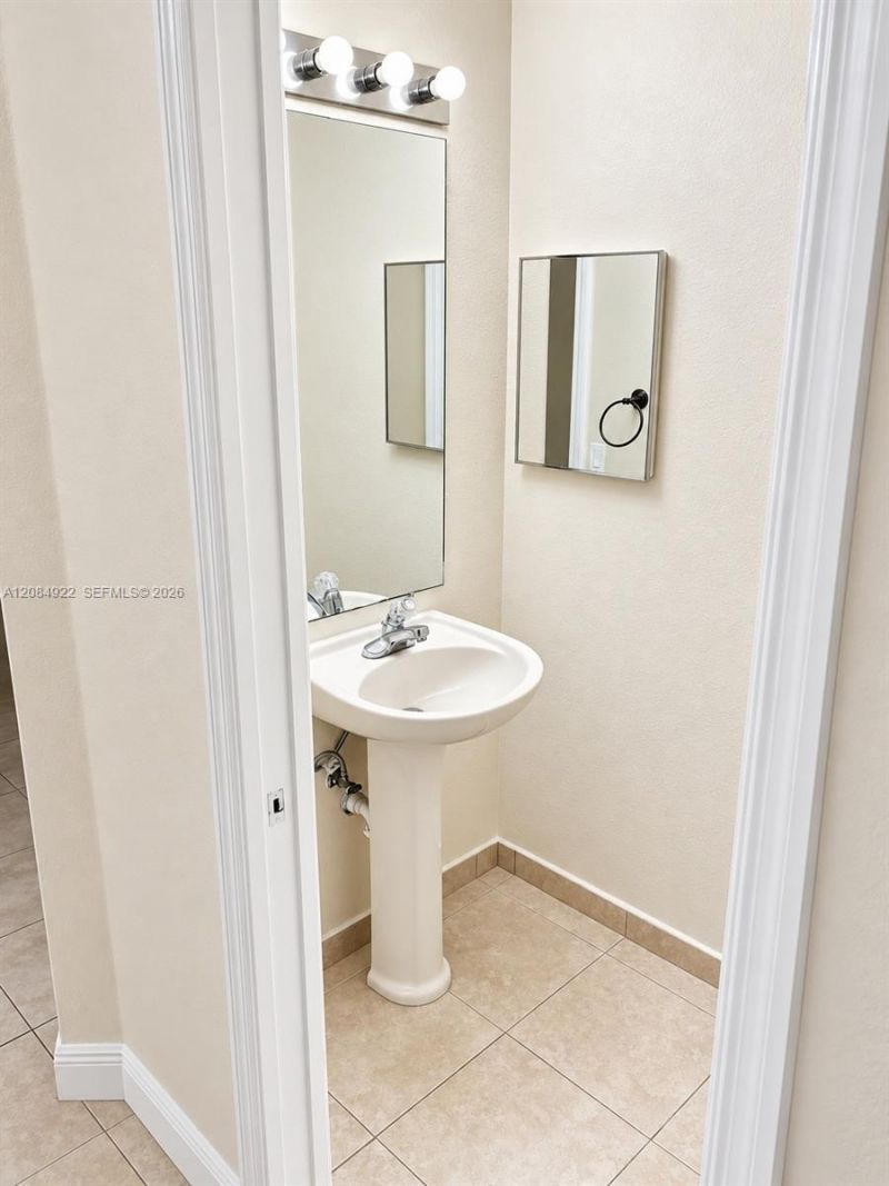 8906 W Flagler St, Unit 222, Miami, FL 33174 Photo