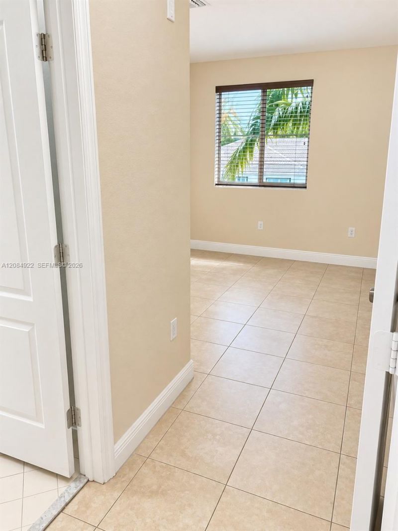 8906 W Flagler St, Unit 222, Miami, FL 33174 Photo