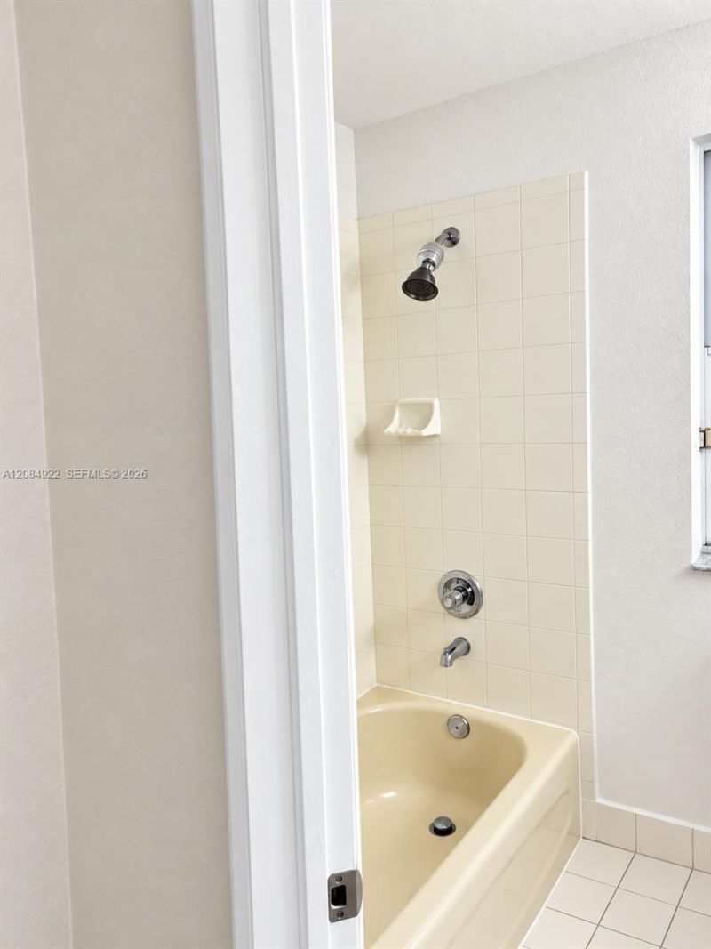 8906 W Flagler St, Unit 222, Miami, FL 33174 Photo