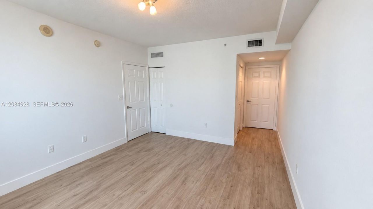275 NE 18th St, Unit 1910, Miami, FL 33132 Photo