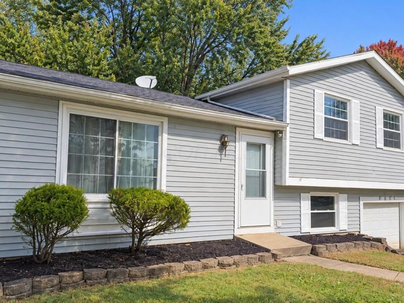 6656 Wembley Court, Reynoldsburg, OH 43068 Photo 2