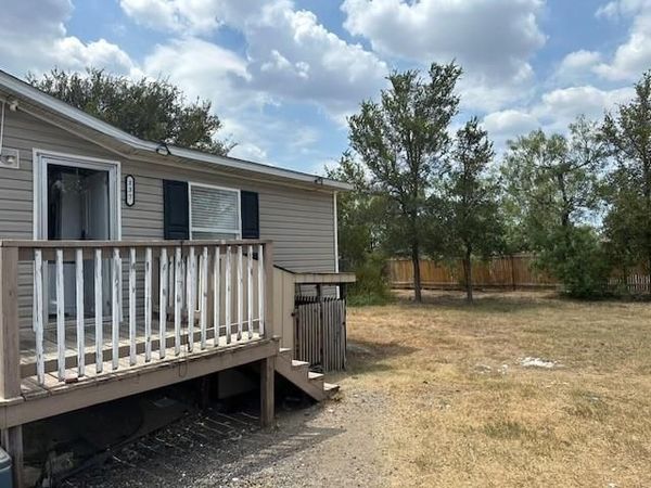 137 Oso ST , Cedar Creek, TX 78612