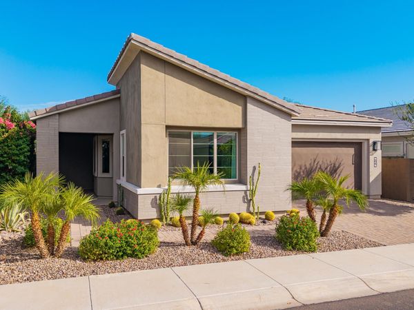 2847 E LOS GATOS Drive, Phoenix, AZ 85050