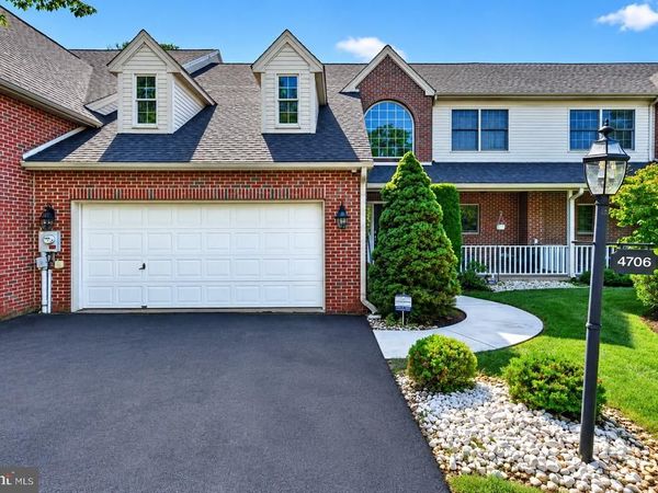 4706 PINEHURST CIRCLE , CENTER VALLEY, PA 18034