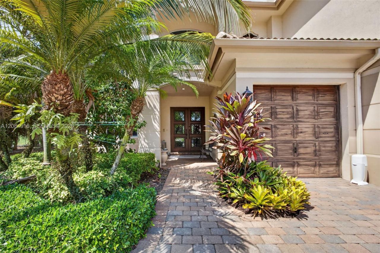 739 Cote Azur Dr , Palm Beach Gardens, FL 33410 Photo