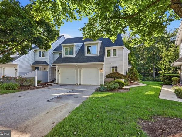 121 W THOMAS COURT, Unit 121, KENNETT SQUARE, PA 19348