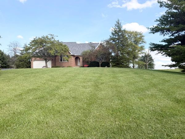 17410 Winchester Road, Ashville, OH 43103