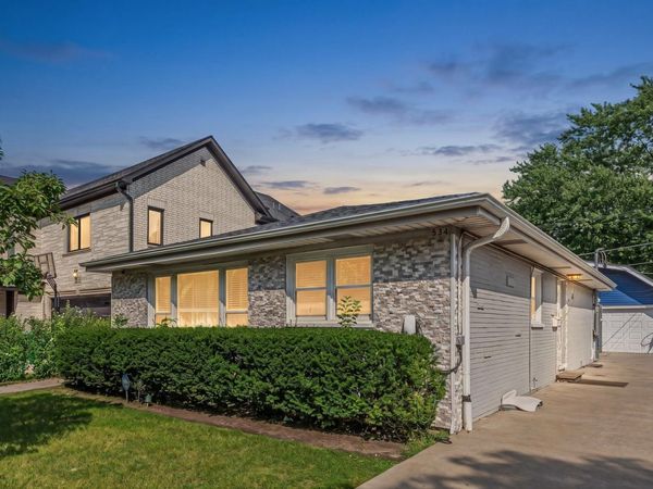 534 Lawler Avenue , Wilmette, IL 60091
