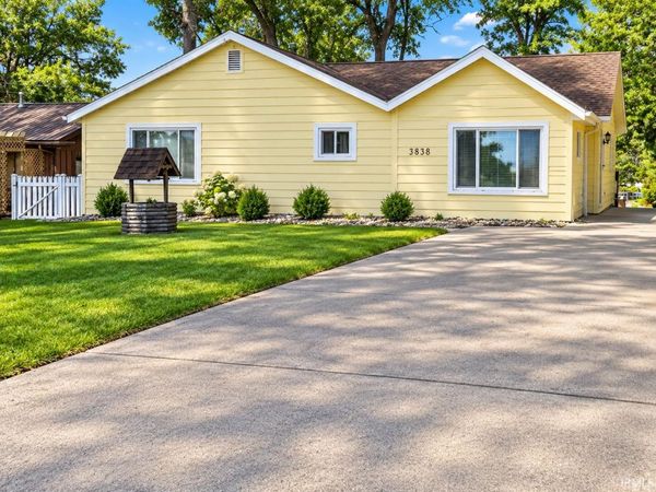 3838 E FOREST LODGE LOOP, Monticello, IN 47960