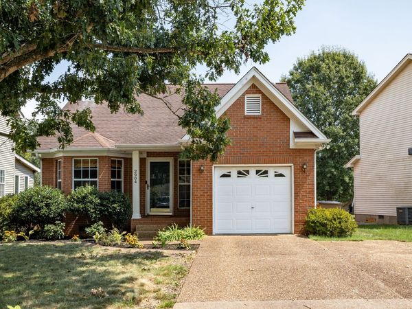 2904 River Bend Dr, Nashville, TN 37214