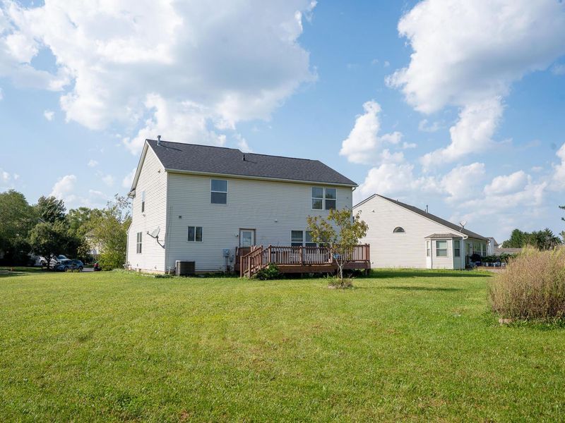 929 Lockmead Court, Pataskala, OH 43062 Photo 3