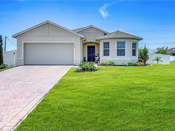 1616 NE 6th PL , CAPE CORAL, FL 33909