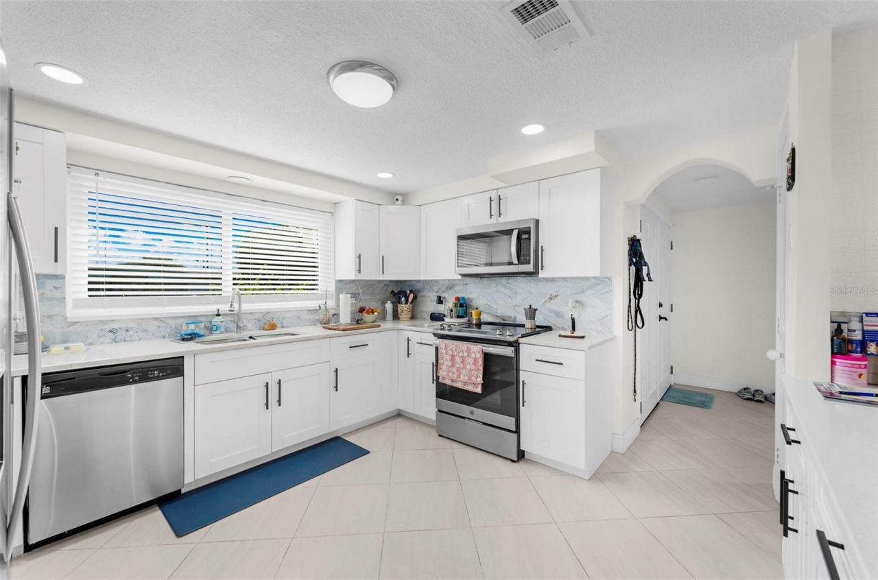 4428 W 56th Street, Bradenton, FL 34210 Photo