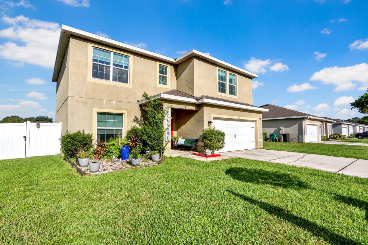 5255 Oakland Lake Circle, Fort Pierce, FL 34951 Photo