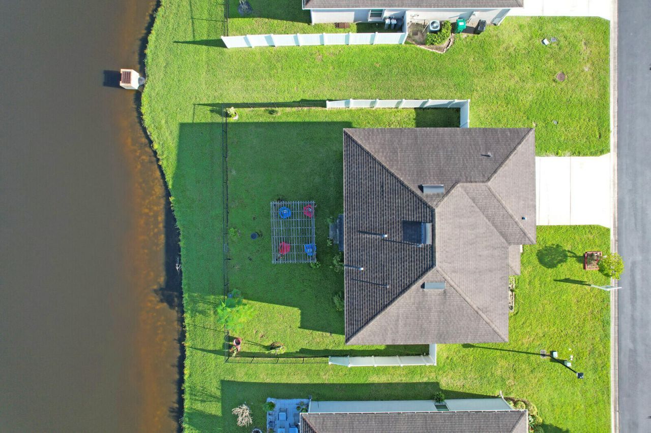 5255 Oakland Lake Circle, Fort Pierce, FL 34951 Photo