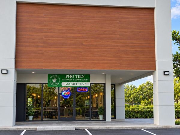 1860 N UNIVERSITY Drive, Plantation, FL 00000