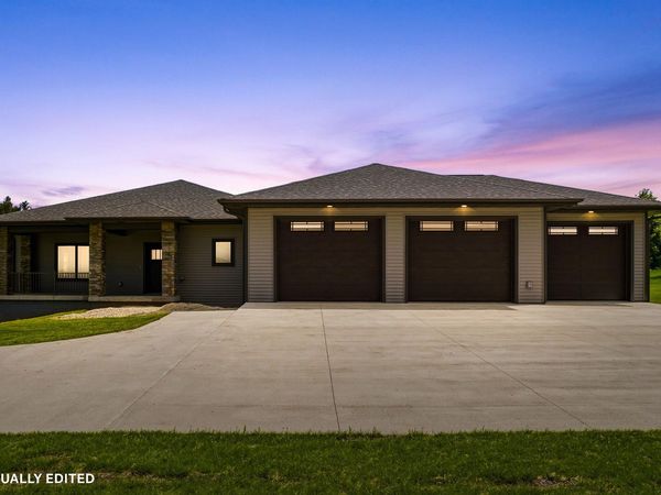 111 Countryside Drive , Luana, IA 52156