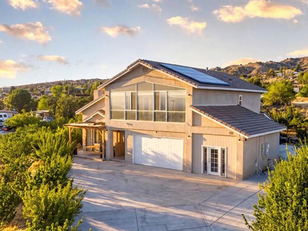 8671 Deer Haven Drive, Pinon Hills, CA 92372