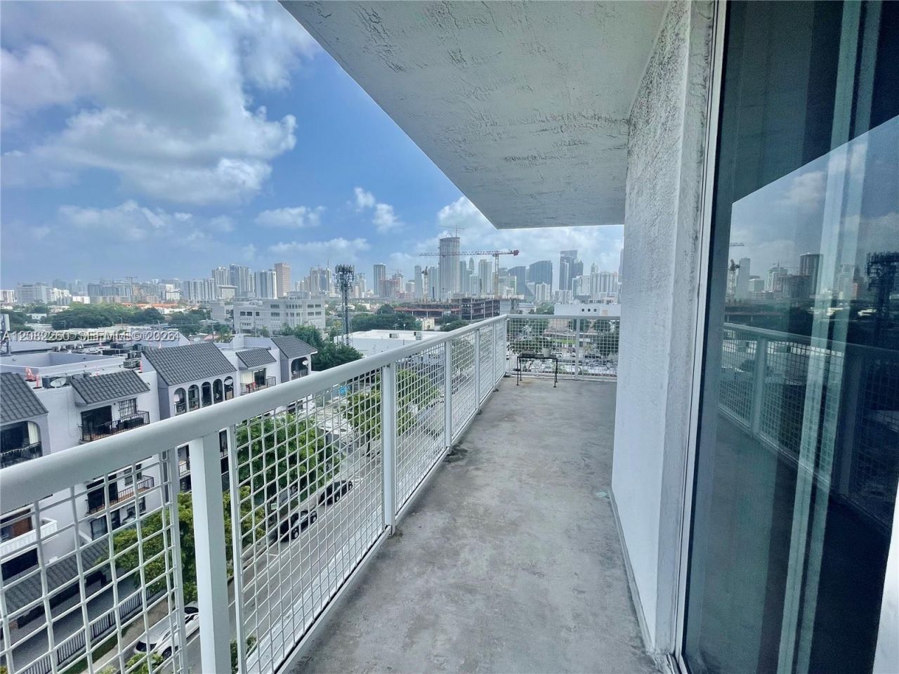 900 SW 8th St , Unit 808, Miami, FL 33130 Photo