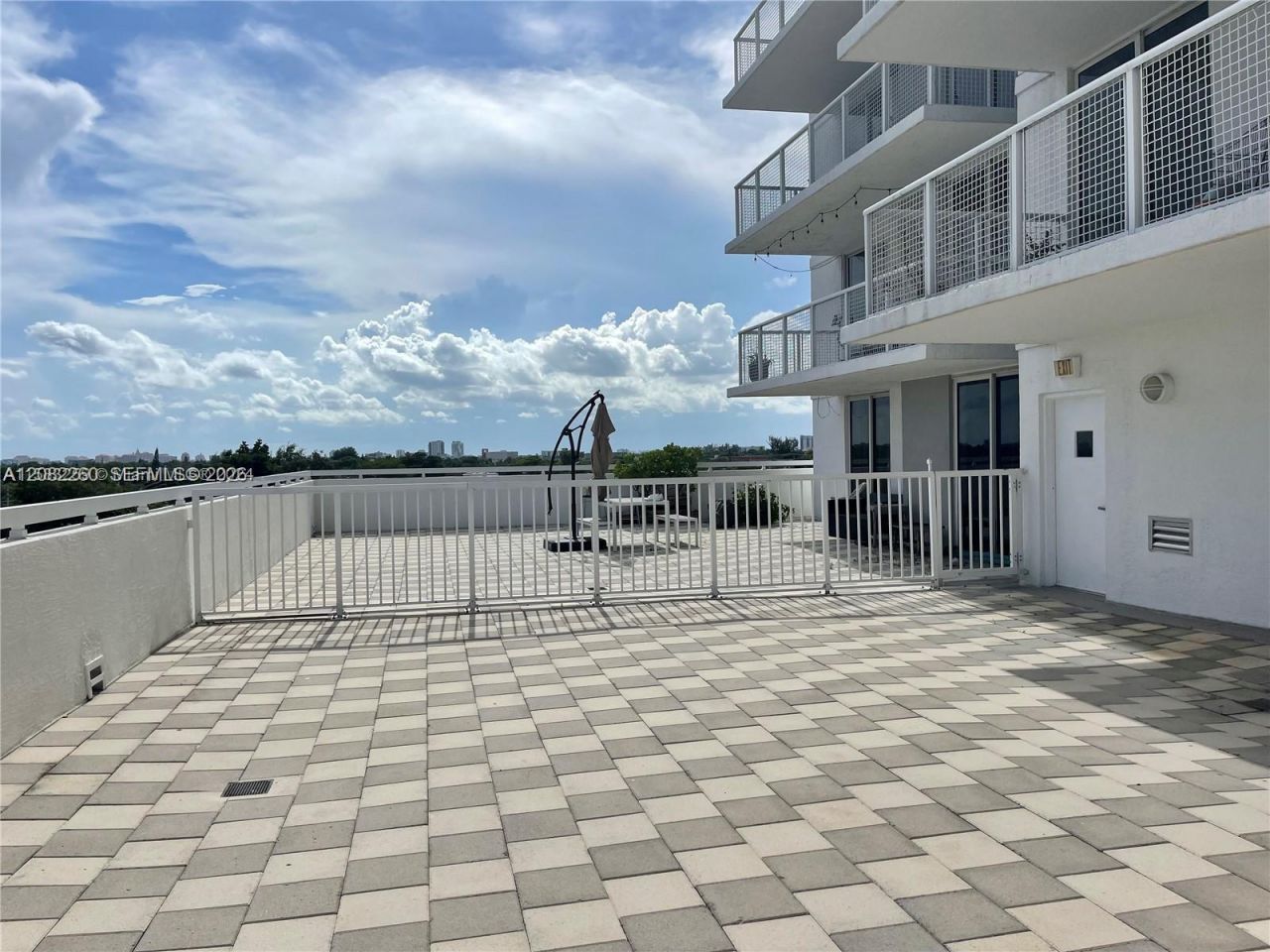 900 SW 8th St , Unit 808, Miami, FL 33130 Photo