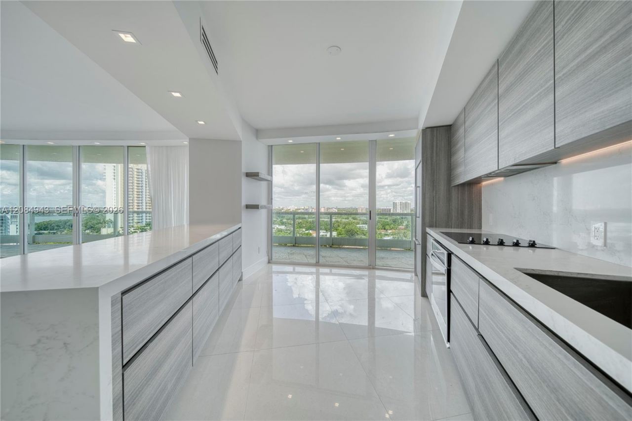 2127 Brickell Ave, Unit 1605, Miami, FL 33129 Photo