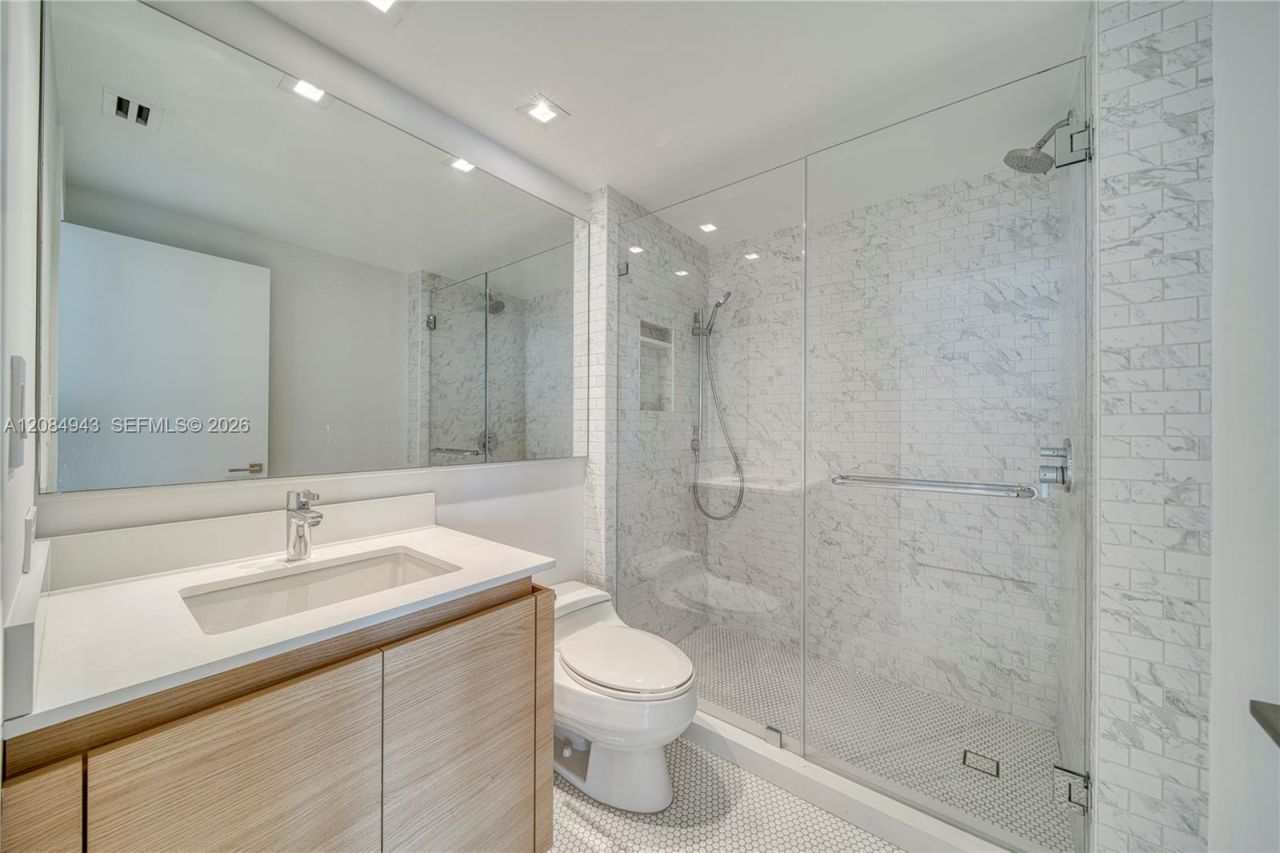 2127 Brickell Ave, Unit 1605, Miami, FL 33129 Photo