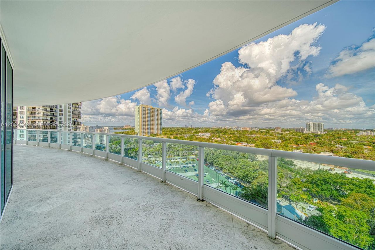 2127 Brickell Ave, Unit 1605, Miami, FL 33129 Photo
