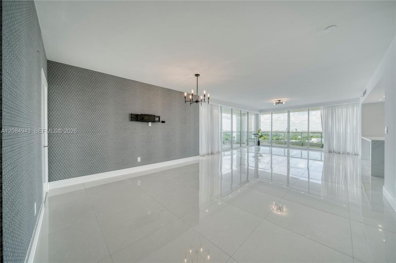 2127 Brickell Ave, Unit 1605, Miami, FL 33129 Photo