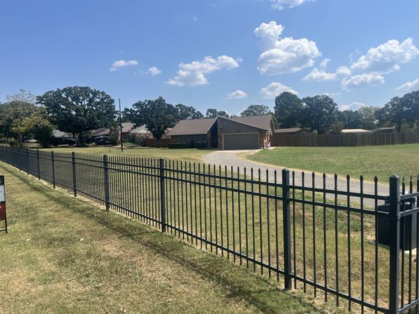 8921 Smith Circle , Tulsa, OK 74131
