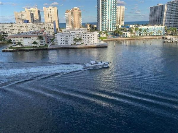 121 GOLDEN ISLES Drive, Unit 806, Hallandale Beach, FL 33009